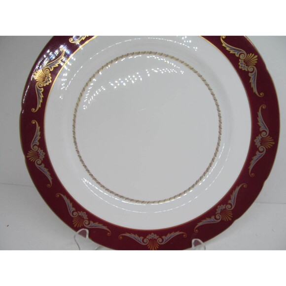 Paragon England Design Red 10 3/4" Scalloped Dinner Plate - Picture 3 of 7